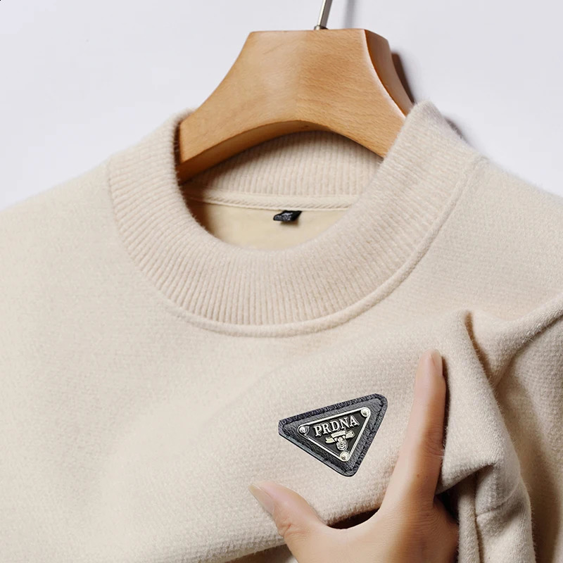 Spring Men Long-Sleeved Knitwear Fleece-Lined Thickened Round Neck Embroidery Korean-Style Sweater Fashion Mens Clothing 260305
