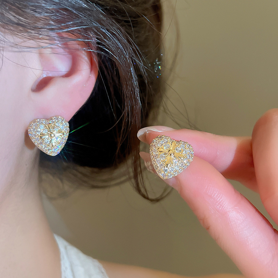 14k real gold plated silver needle zircon heart earrings, exquisite and compact, versatile for everyday wear, light luxury niche earrings-image-1096281319