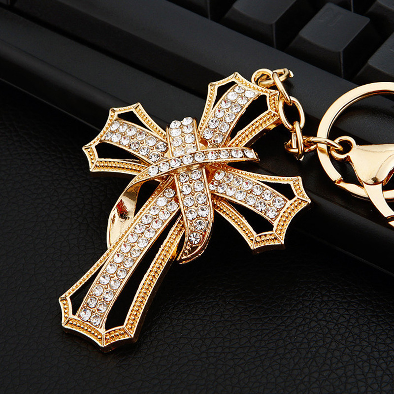 Luxury Brand Designer Jewelry Inlaid Diamond Cross Car Metal Cute Unisex Bag Pendant Keychain Creative Gift Wholesale