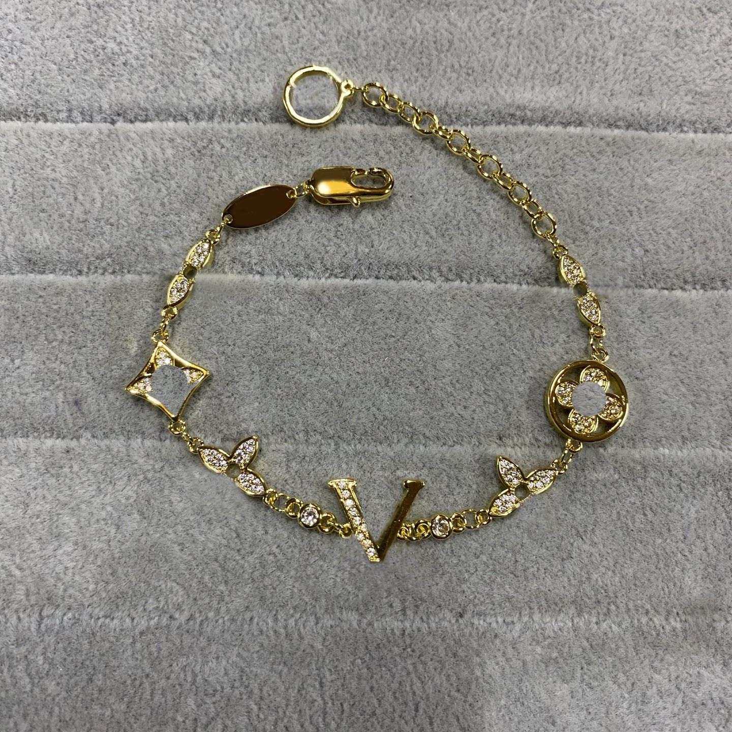 C306FIT3 Bracelet classique mode lettre exquise pour femmes filles ensemble de clous d'oreilles bijoux de créateur collier Bracelets cadeau d'ann