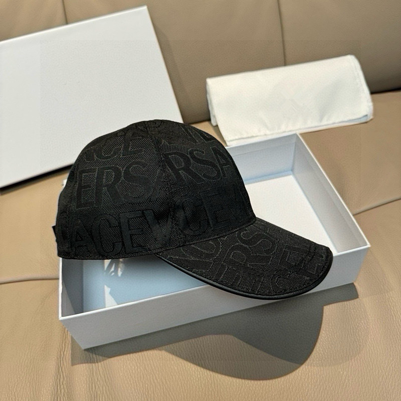 Free Shipping 2026 new hat Designer Baseball cap High quality adjustable baseball cap Fashion alphabet hats for men and women