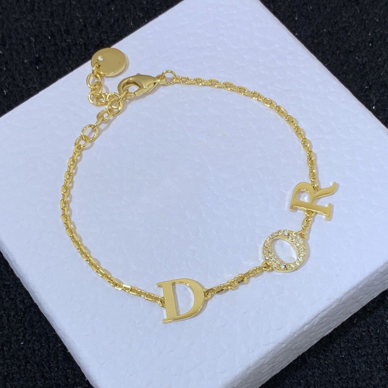 Bracelet de luxe en laiton de qualité supérieure, collier et pendentif en forme de lettre Simple, ensemble de styliste élégant pour femmes et fil