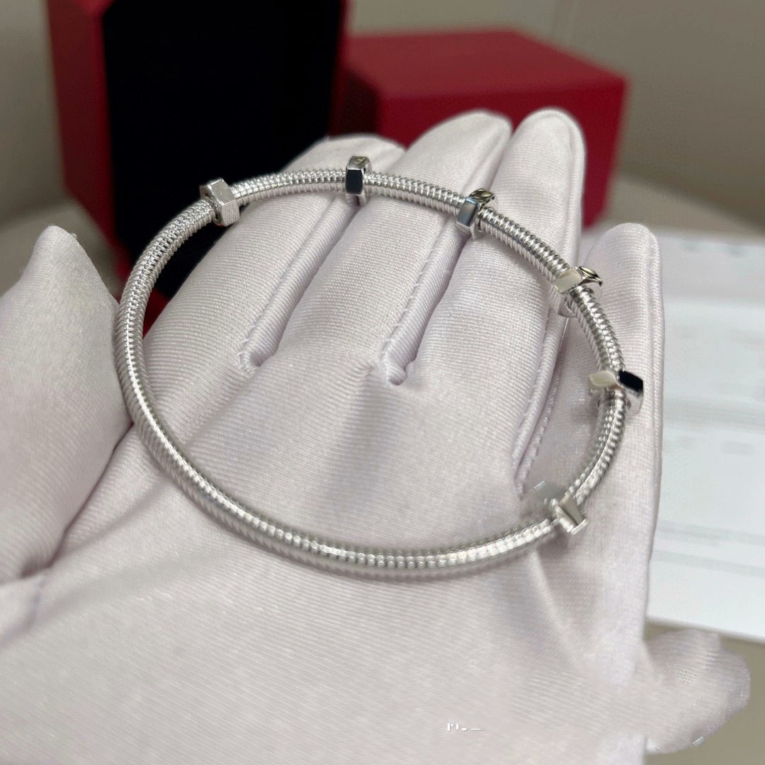 nice active luxury Designer relax novelty casual for Screw texture Nut style bracelet women Diamond free version classic exquisite and elegant Un-image-1104455116