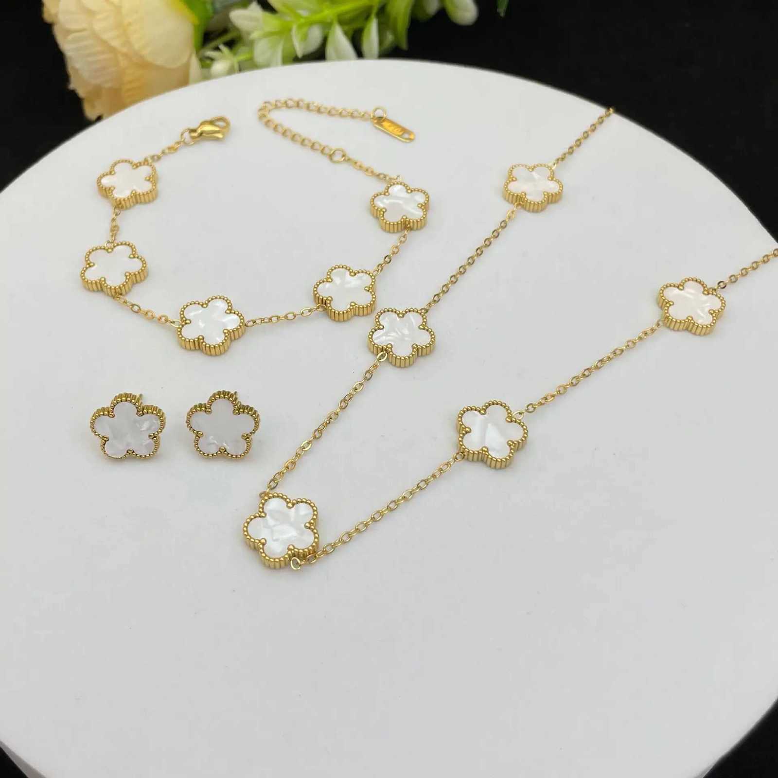 Jewelry five stainlESS steel Necklace Earrings Jewelry set luxurious high quality party gifts H260307-image-1096655312