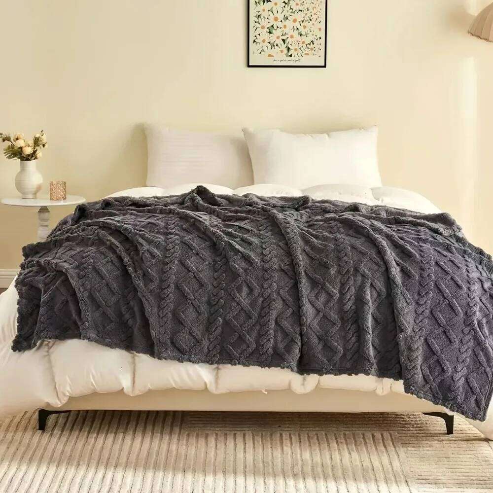 Winter Fleece Throw Blanket, Thick Double Layer Warm Plush for Sofa Bed & Office, Soft Cozy Nap Blanket S26-image-1096592357