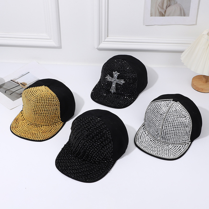 2026 New Designer Luxury Brand Fashion Hip Hop Water Diamond Hat Flat Edge Hat Pearl Diamond Hat Festival Party Street Hat Manufacturer Wholesale Z2