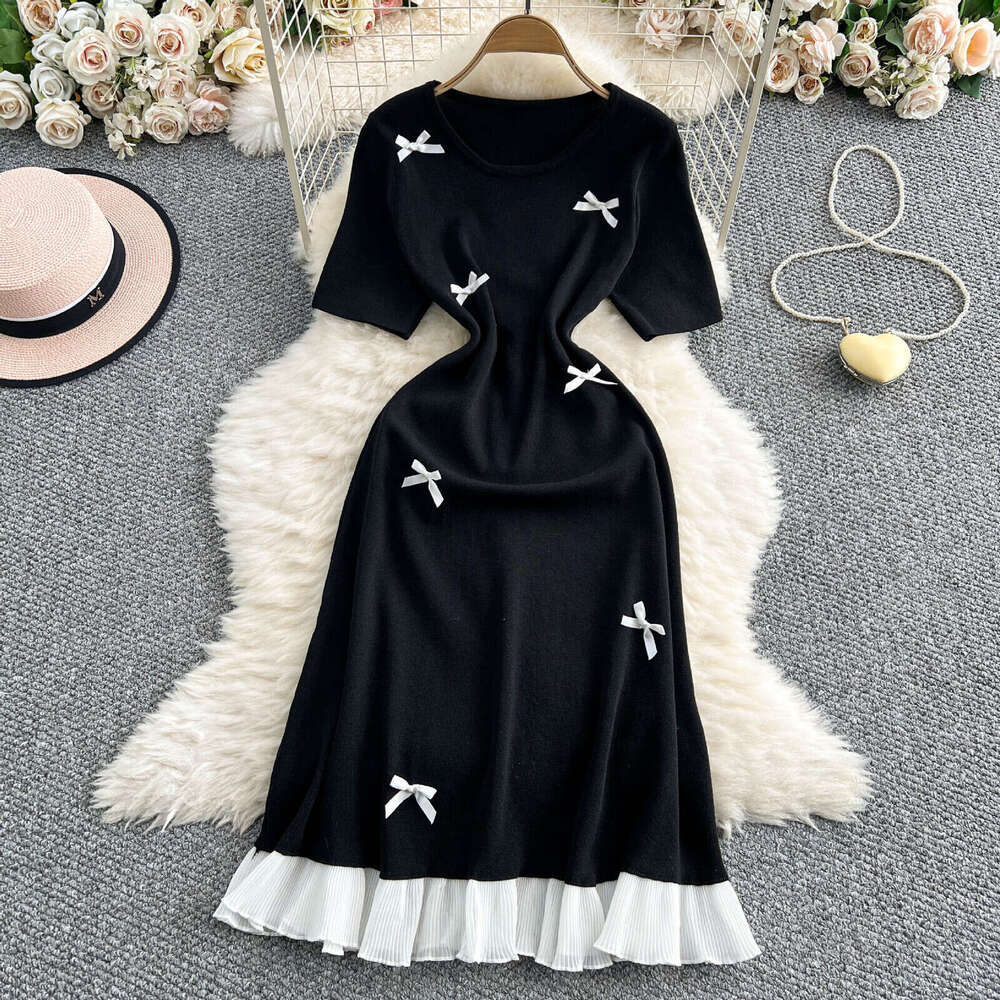 2026 Spring/Summer New Designer Women's Bow Round q26 Neck Knitted Slimming Waist Ruffle Long Skirt-image-1097669516