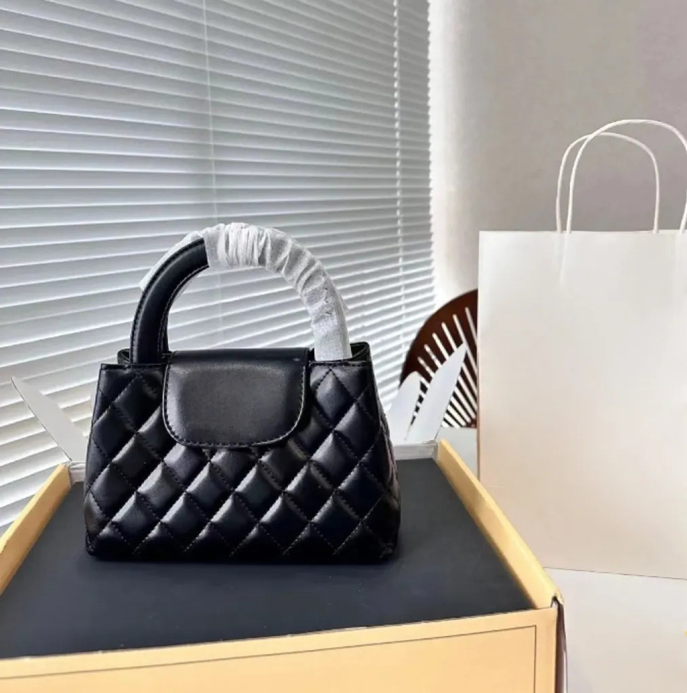 2026 Hot Lambskin Top Qualité Mode Sac Femmes Designer Sac Portefeuille sur la chaîne Sacs de caviar Grainé Brillant Veau Bandoulière Sacs à band
