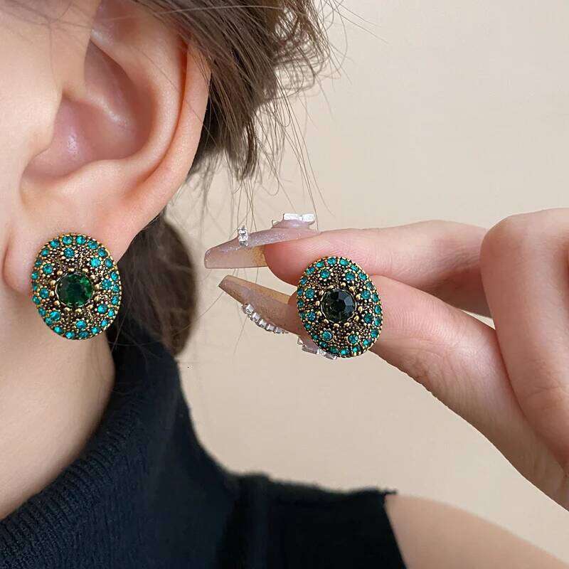 Vintage Green Rhinestone Stud Earrings Temperament Simple Geometric Round Women's Earring Dainty New Trendy Party Ear Jewelry H260309