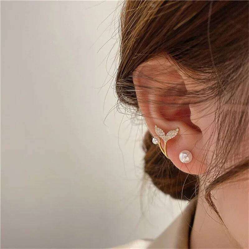 Korean Style Fish Tail Pearl Silver Needle 2025 New Versatile Personalized Design with Fairy Charm Earrings H260309-image-1096882234