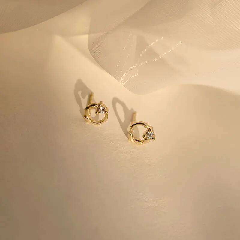 QMCOCO triangulaire géométrique oreille Stud couleur argent Simple boucles d'oreilles délicates mode tempérament femmes cadeaux de fête d'anniver