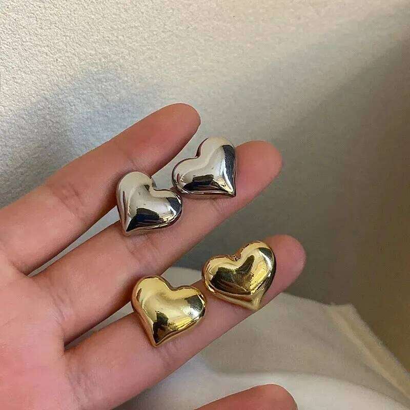 Woman's Dainty Heart Shape Stud Gold Silver Color Metal Earrings Ins Simple Design Daily Jewelry Girl Gift H260309-image-1096881647