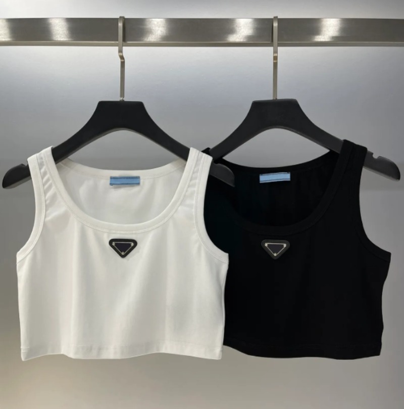 2026 New High Quality Luxury Triangle Metal Badge Pattern Women's Tank Top, Comfortable and Breathable Designer Women's Short Sleeves