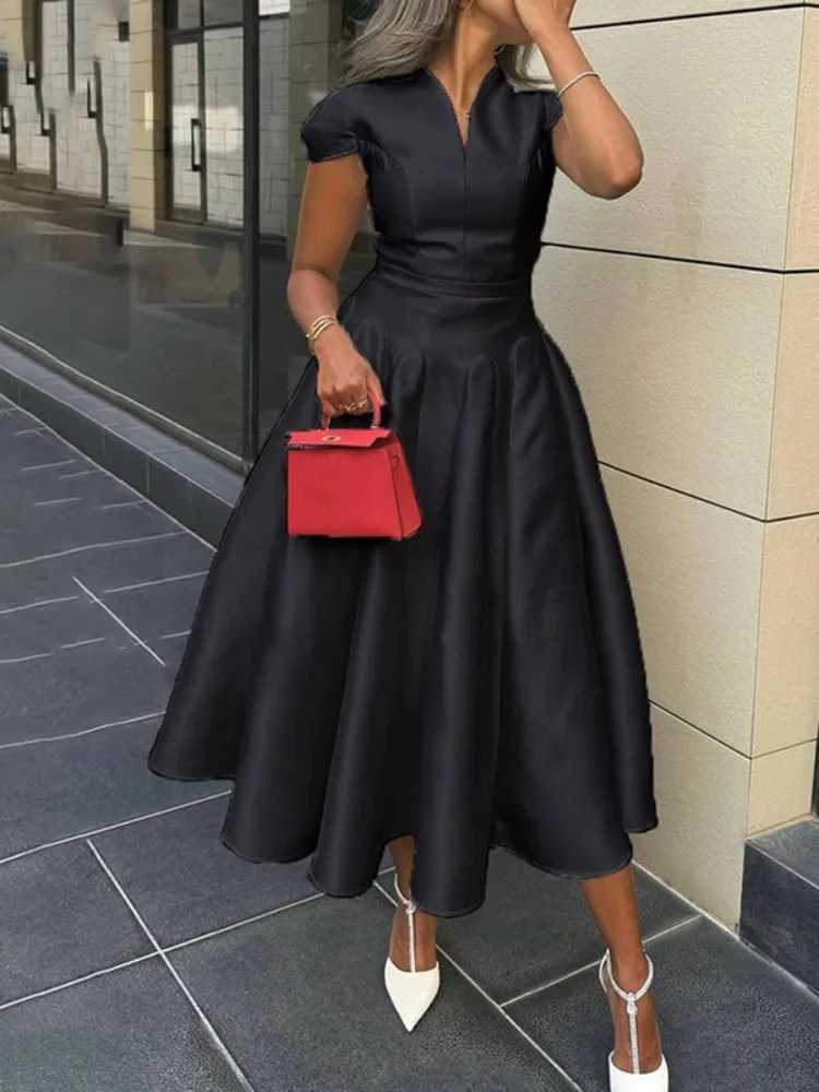 Womens Elegant Solid Color High Waist Pleated A-Line Dress V Neck Short Slves Party Cocktail Even Dresses 2026 New L26923
