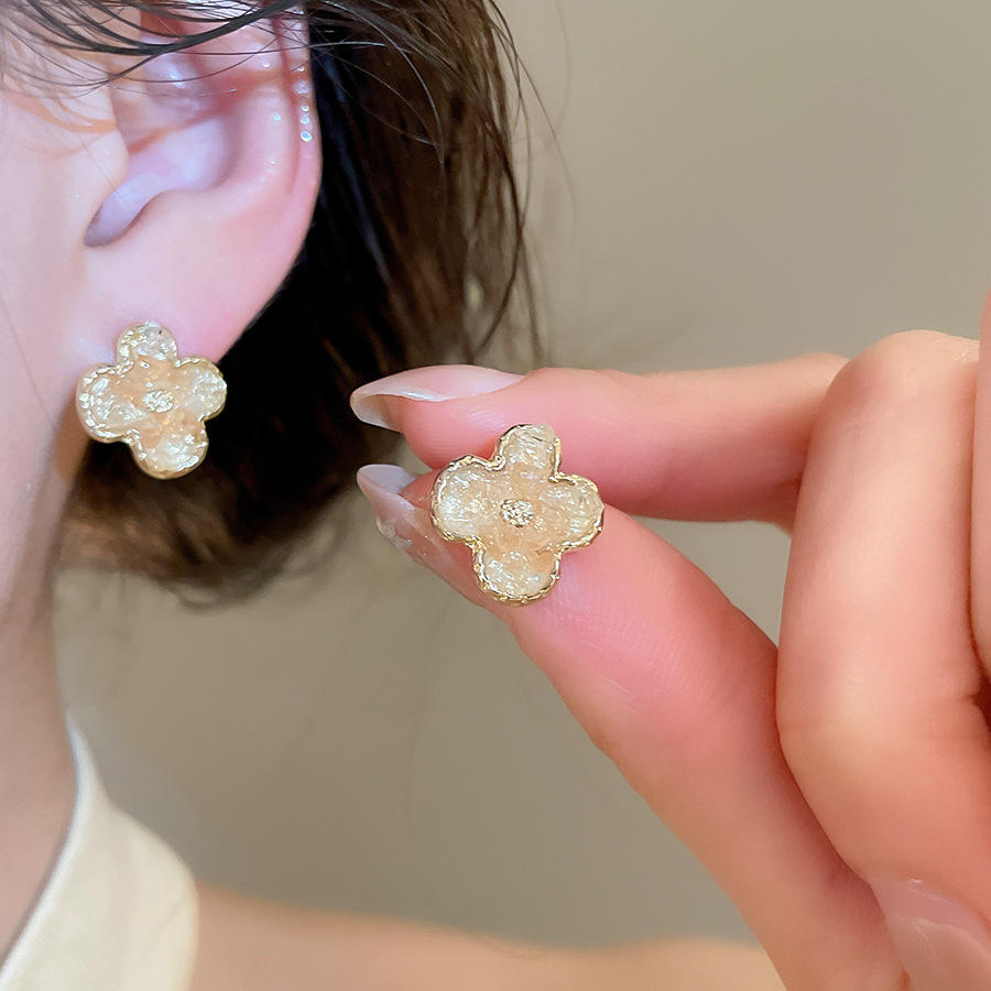 Spring new floral earrings are exquisite, elegant, sweet, with luxurious sophisticated feel, featuring a unique and niche design-image-1096970983