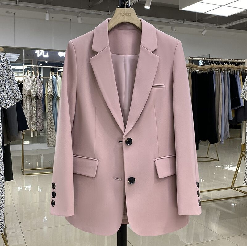 142 Nouveau costume professionnel haut de gamme pour femme, élégant et stylé, jeune et beau.