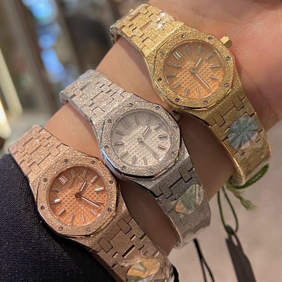 Luxury brand womens watch new mini version 23mm quartz movement with frost gold craftsmanship designer watches for women watch vintage watches watch