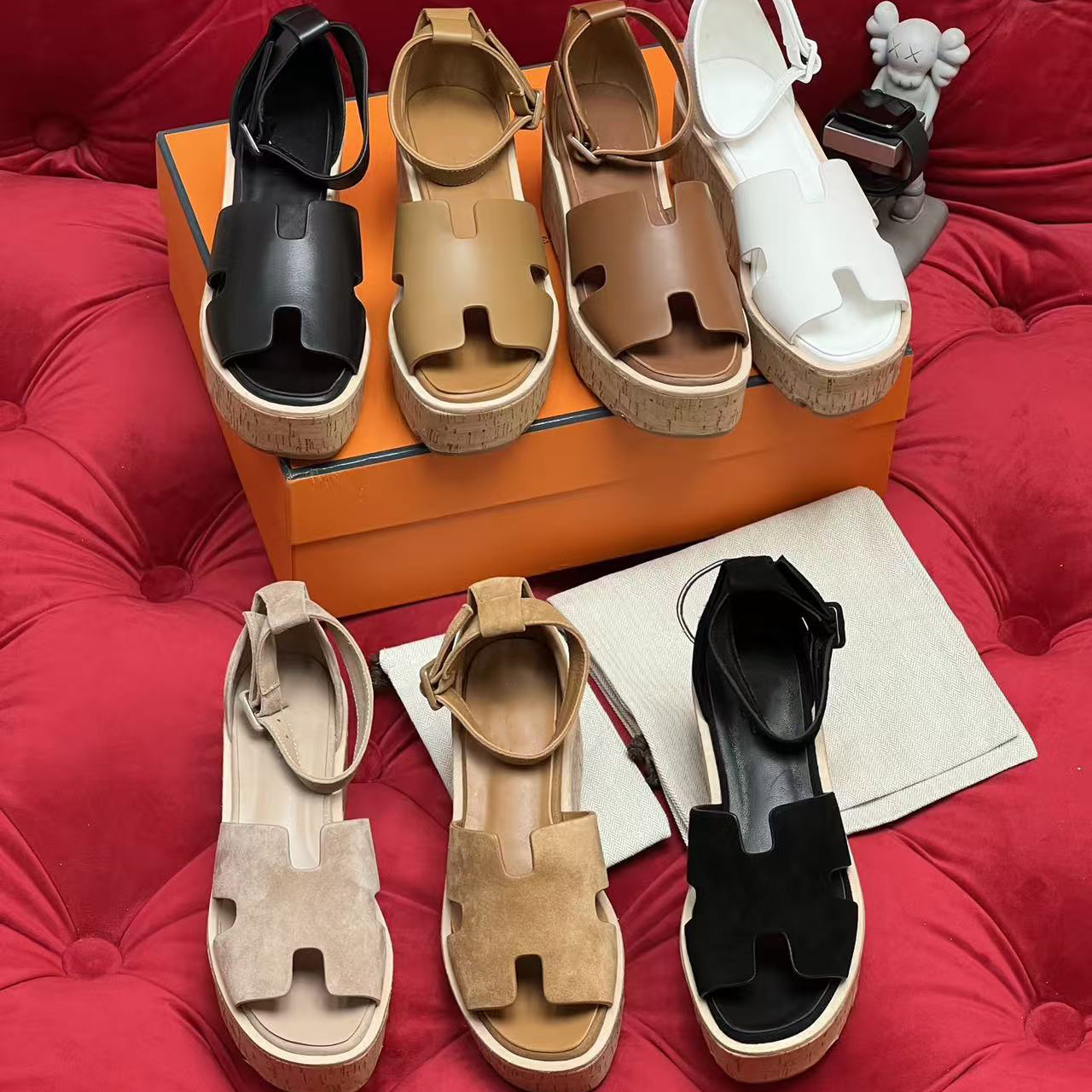 Top summer new thick soled height increasing sponge bottom fashionable sandals for women, high version casual leather sandals