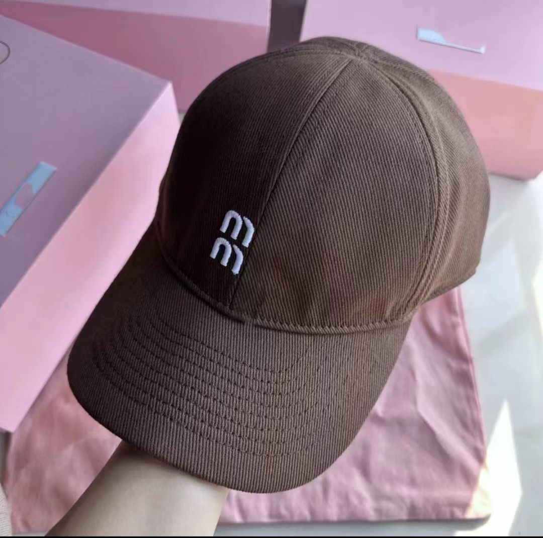 New high-quality fashionable face-enhancing small soft-top soft-cap drawstring sunshade and sun protection baseball cap good