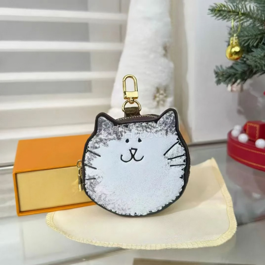 Luxury Cat bag charm cherry blossom Equipped Crafted leather plush puffy effect Designer collection charms keychains Metal ring pendant Chain for me