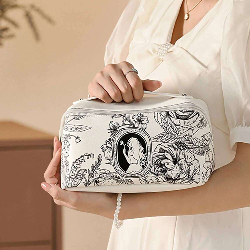 Fashion Women's Cosmetic Bags PU Waterproof Makeup Large Capacity Handheld Stylish Pillow Travel Toiletry Bag H260311