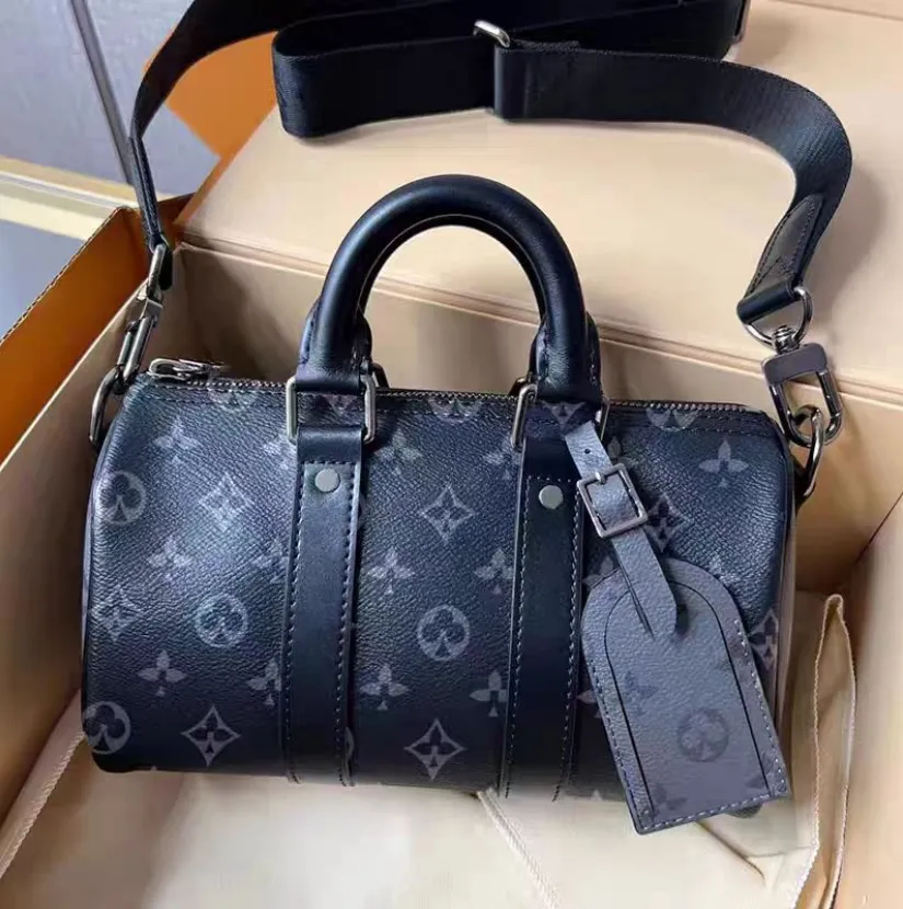 2026 luxurys designers Mens Shoulder Bags Man Genuine Leather Briefcases Designer Handbag Bolsas Messenger Wedding Dress Crossbody Bag wallet