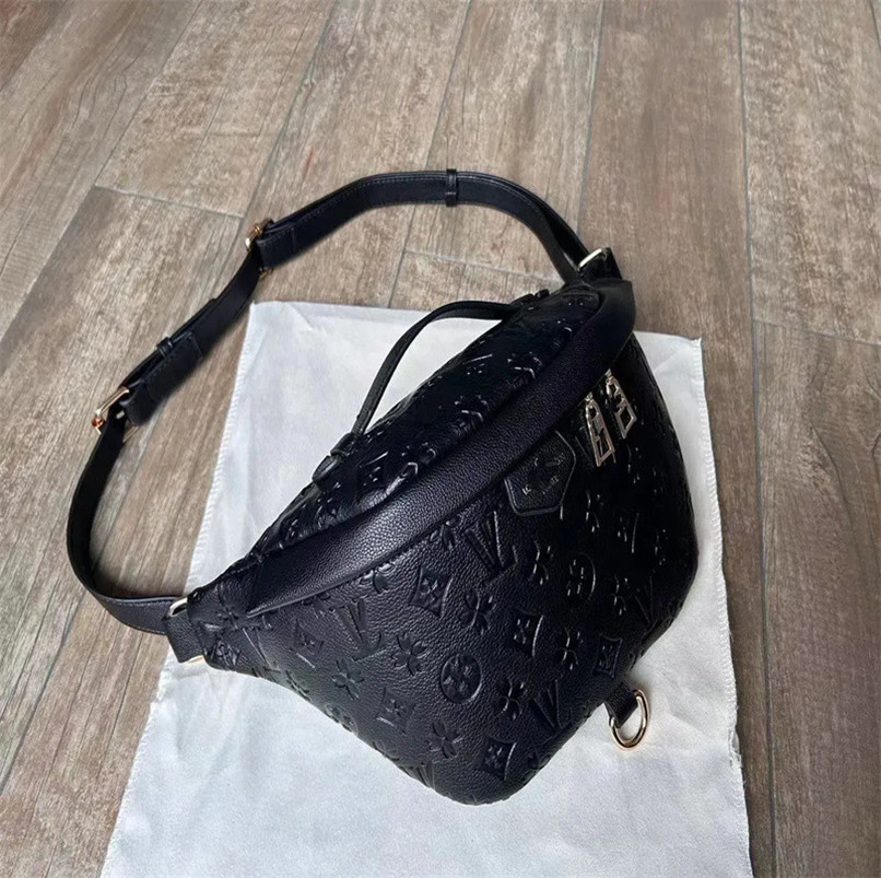Classic Designer mens Womens Genuine Leather Waist Bags Purse Crossbody Men Cross Body Handbags Bumbag Chest Brown Bum bag Fanny Pack Bag with dustb