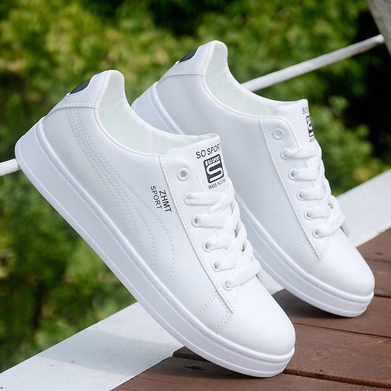 Avec boîte Chaussures de créateurs Hommes Femmes Pour Bas Baskets Luxe Coupe Cuir Splike Mocassins Vintage Rivets Chaussure À Lacets Plat Classiq