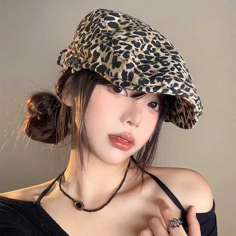 Chapeau avant rétro léopard pour femmes Y2K Kpop fille coton gavroche casquette à bec de canard réglable artiste peintre chapeaux à visière H2603