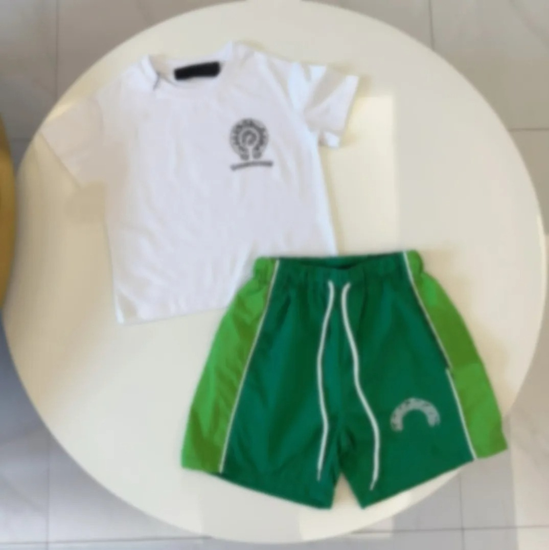 Ensemble de vêtements de créateurs pour enfants, chemise et short à manches courtes et lettres décontractées pour l'été