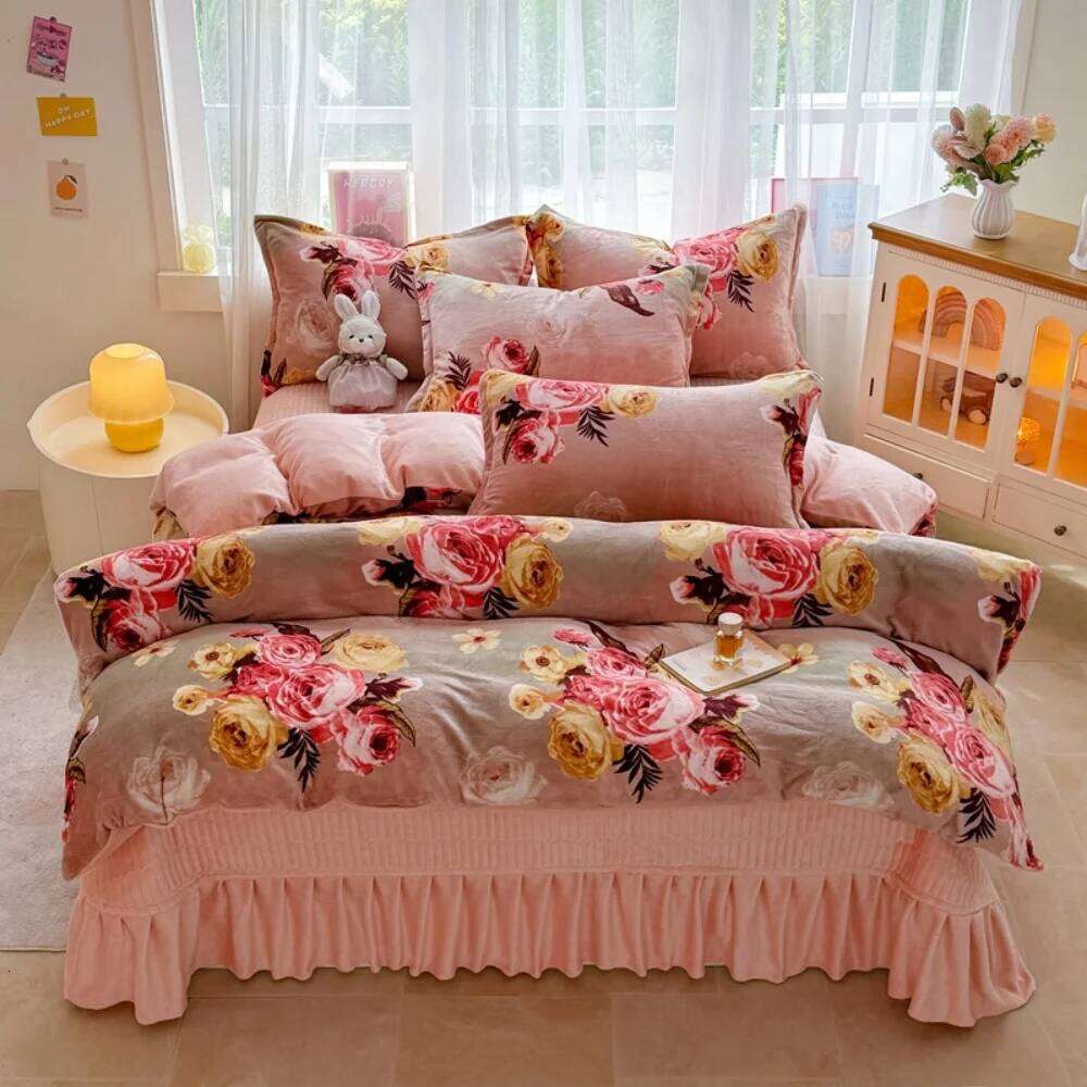 Winter Warm Thickened Milk Velvet Bedding Queen King Size Soft Coral Fleece Four-Piece Set Duvet Cover Pillowcase Bed Sheet H260311 H260312-image-1097374261