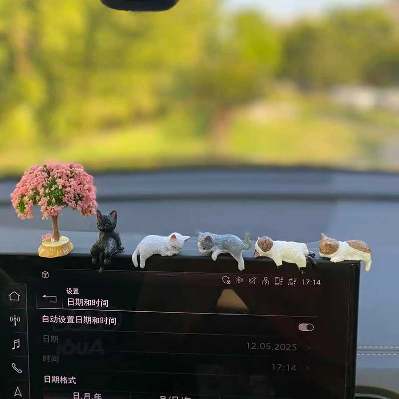 1 Set Auto Screen Edge Decoration Cute Mini Cartoon Cat Car Ornaments Micro Landscape Model Creative Car Accessories Gifts K260313-image-1097394126