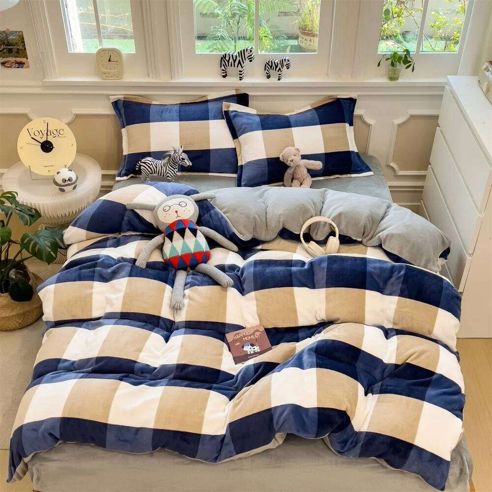 Simple Style Grid Thicken Milk Velvet Bedding Winter Warm Soft Four-Piece Set Bedroom Decor Quilt Cover Bed Sheet Pillowcase H260311 H260312-image-1097374348