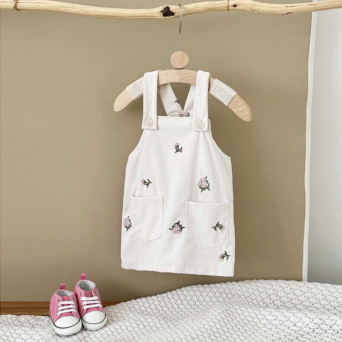 New Infant Baby Girls Strap Dress Flower Embroidery Heavy Denim Dress Pocket Button Bodysuits Kids Autumn Newborn Baby ClothesT260313-image-1097425874