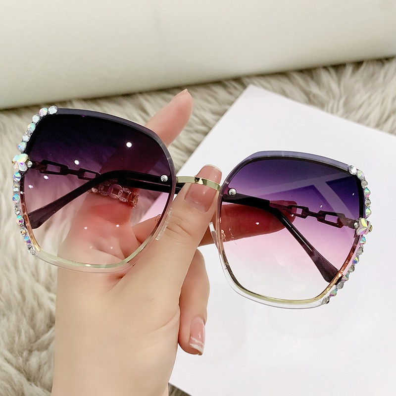 Designer Luxury Brand Sunglasses New Frameless Cut Edge Diamond-studded Sunglasses Korean Fashion Trend Large Frame Sunglasses Ocean Lens Internet C