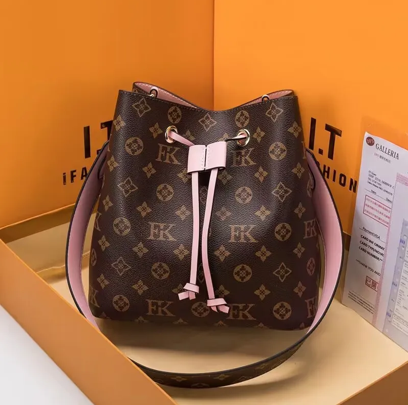 Designer Luxury Hobo Moon purse Multi functional Toto Korean women's underarm bag elegant single shoulder Western style crossbody bag01