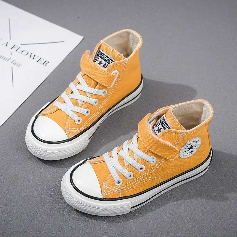 Baskets montantes antidérapantes pour étudiants, chaussures décontractées pour enfants, chaussures plates en toile à la mode, nouvelle collection