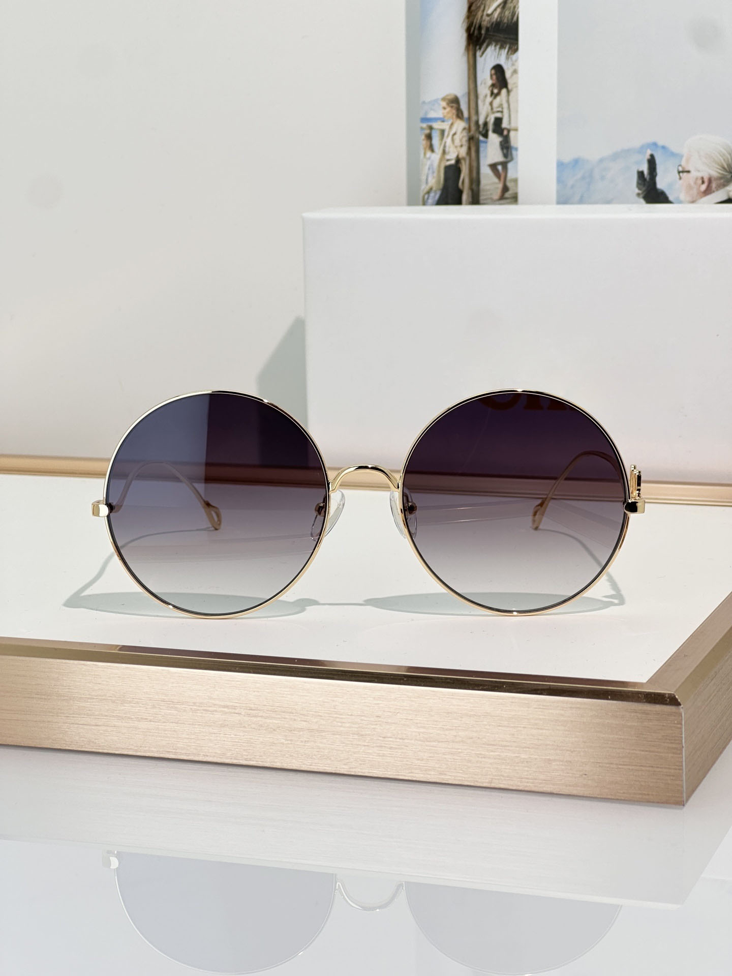 Luxury Designers Womens Sunglasses For Women Men Sun Glasses Mens Designer 0329S Fashion Style Protects Eyes Random Box