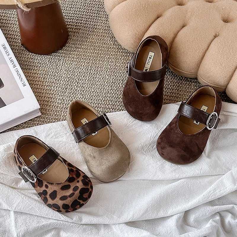 Chaussures à dos ouvert en forme de V pour enfants fille imprimé léopard début automne filles Mary Janes chaussures beauté classique chaussures à