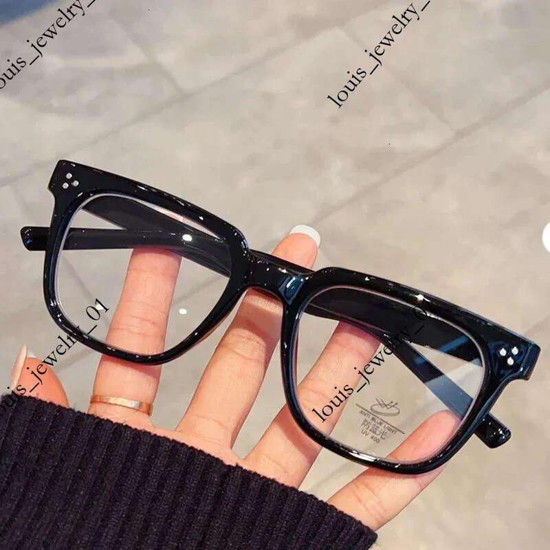 Sunglasses Vintage Classic Anti Blue Light Square Eye Glasses Women For Men Luxury Brand Designer Myopia Prescription Optical Rivet Frame