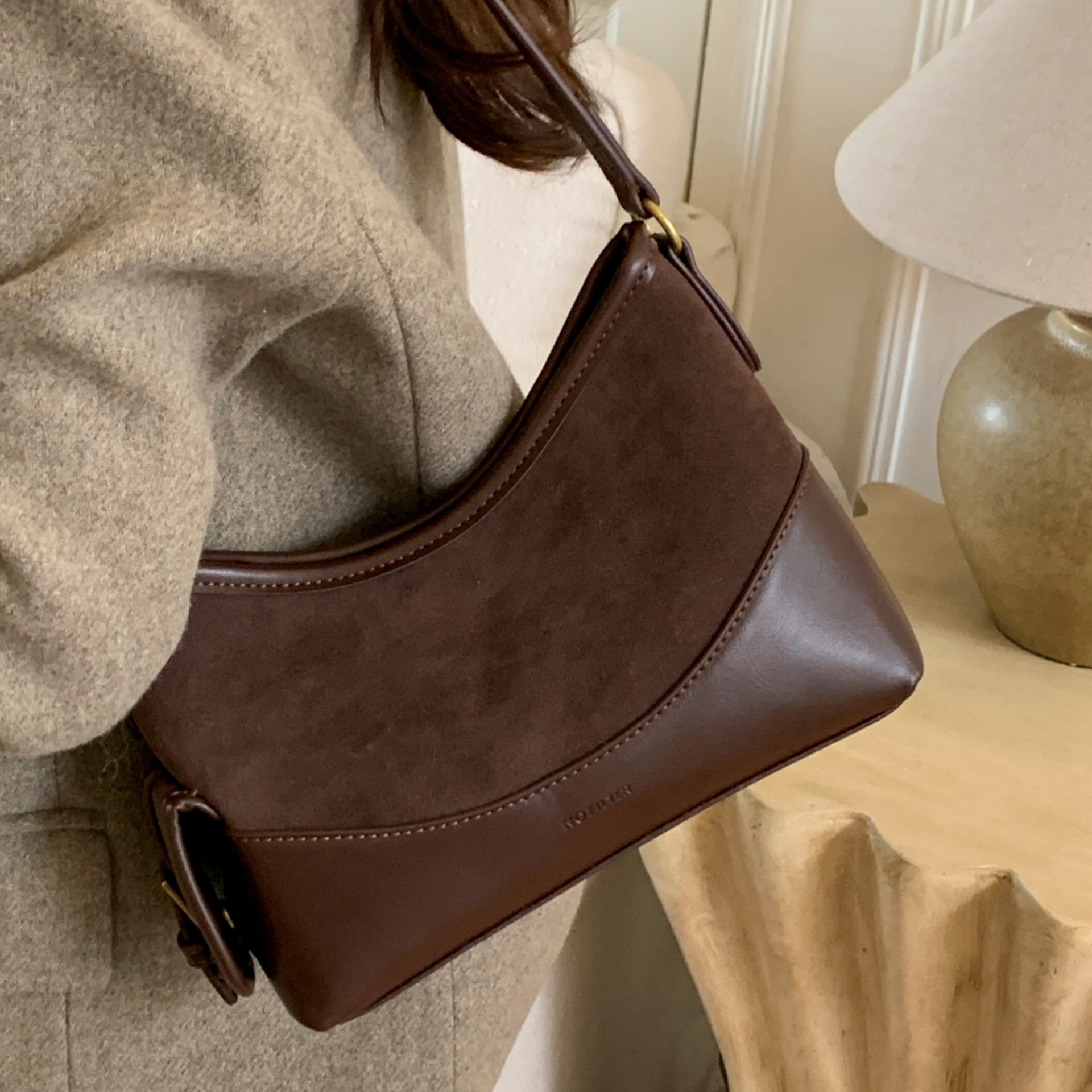 C36 Sac à main de banlieue rétro givré pour femme – Sac à bandoulière/à bandoulière polyvalent pour l'automne