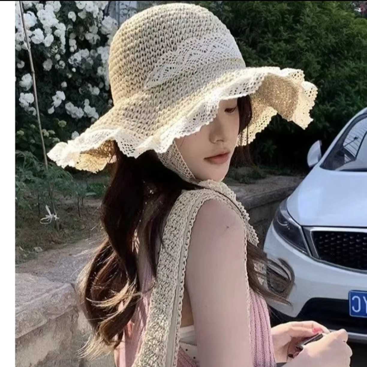 Womens INS Style Straw Hat Lace Edge Hollow Out Weave Sun Hat with Tie Strap Summer Beach UV Protection Visor Hat H260317