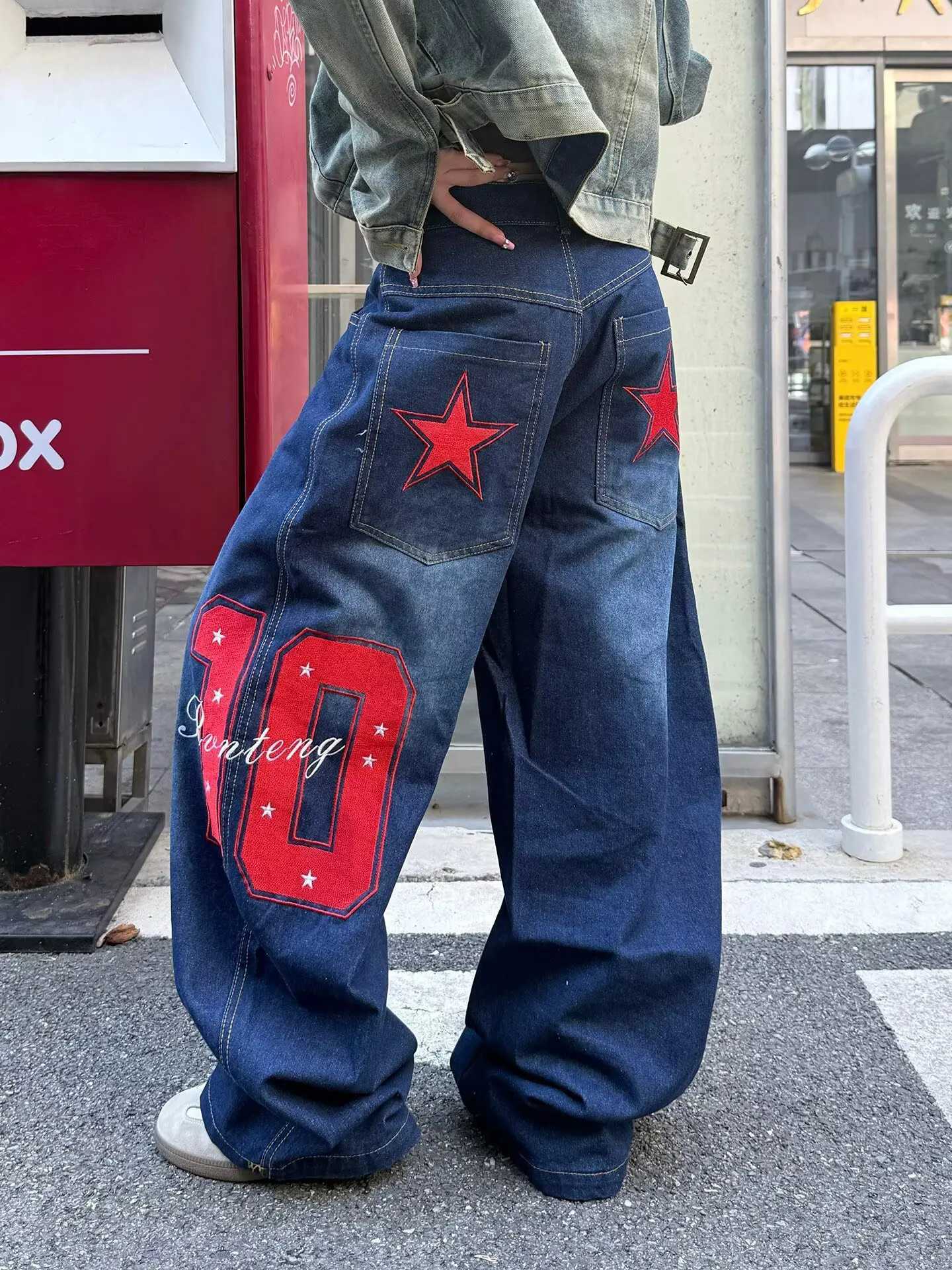 Y2K American Street Bright Star Asymmetric Pattern Casual Loose Jeans Button Decoration Youth Style Trend Wide Leg Pant MenT260316