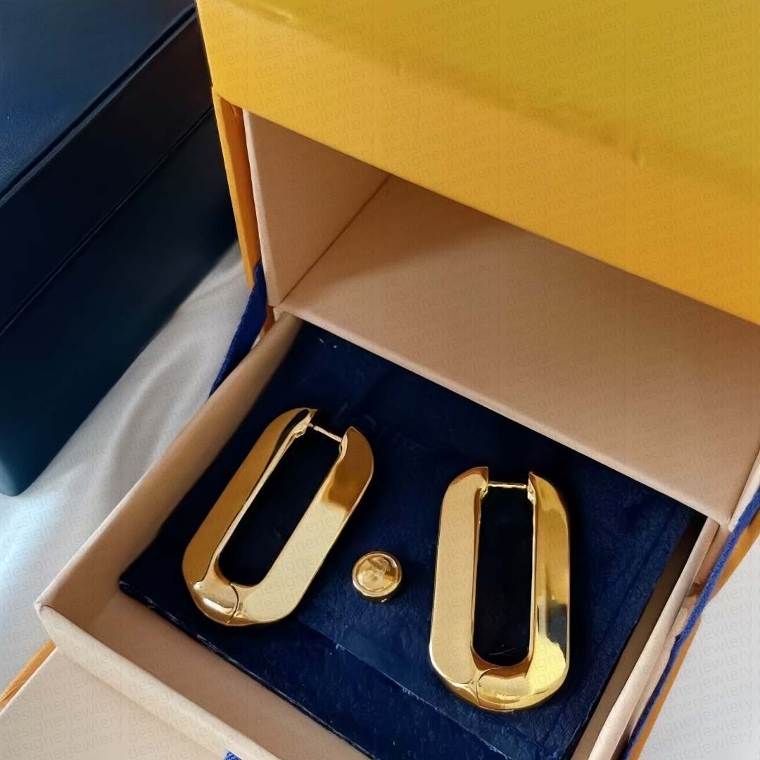 designer jewelry designer earrings women luxury inspired interlocking studs polished gold silver fashion jewelry diamond earring Initial logo stu-image-1098291096