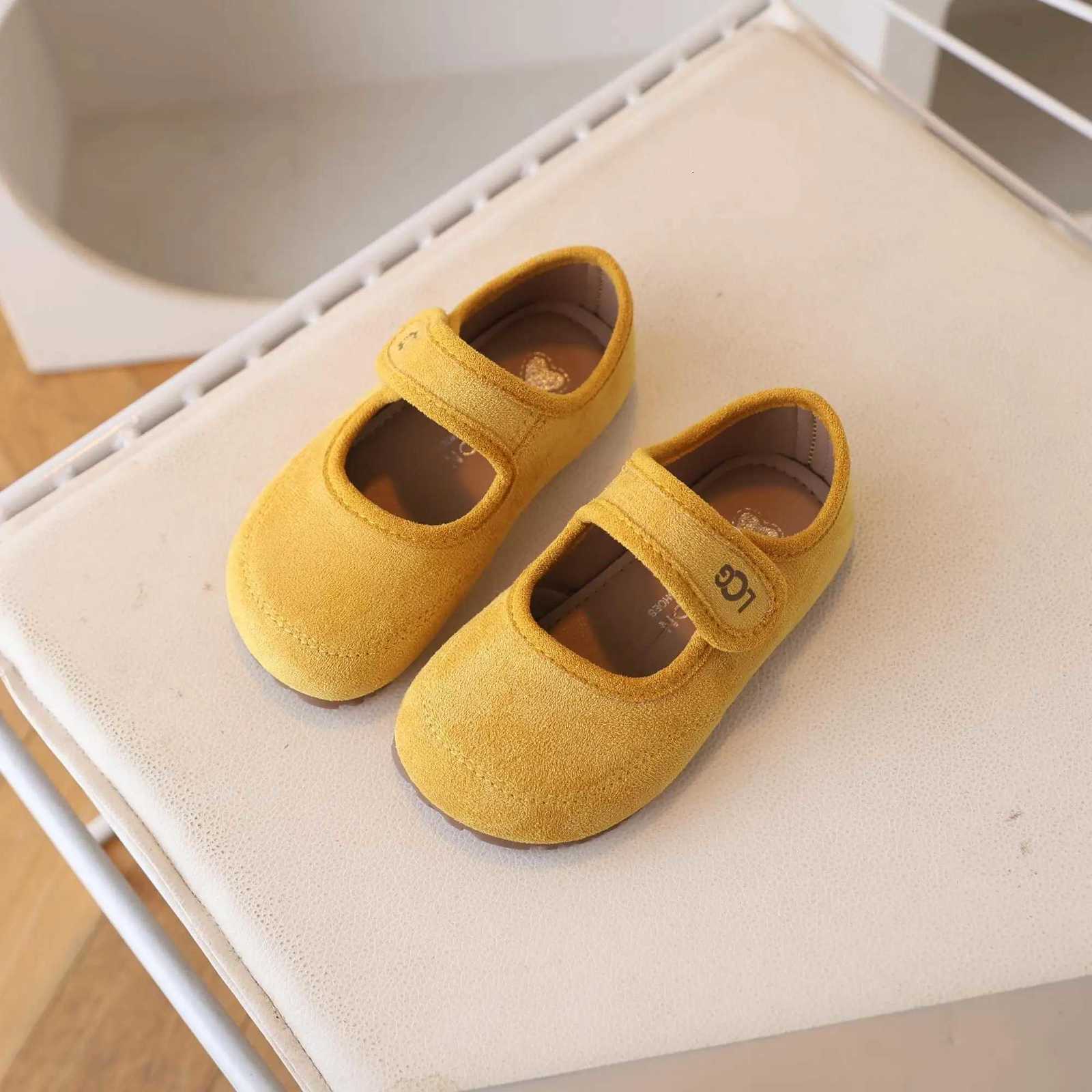Retro 2026 Spring Autumn Girls Baby Shoes New Arrival Versatile Kids Footwear for Girls Fashion Childrens FlatsT260317