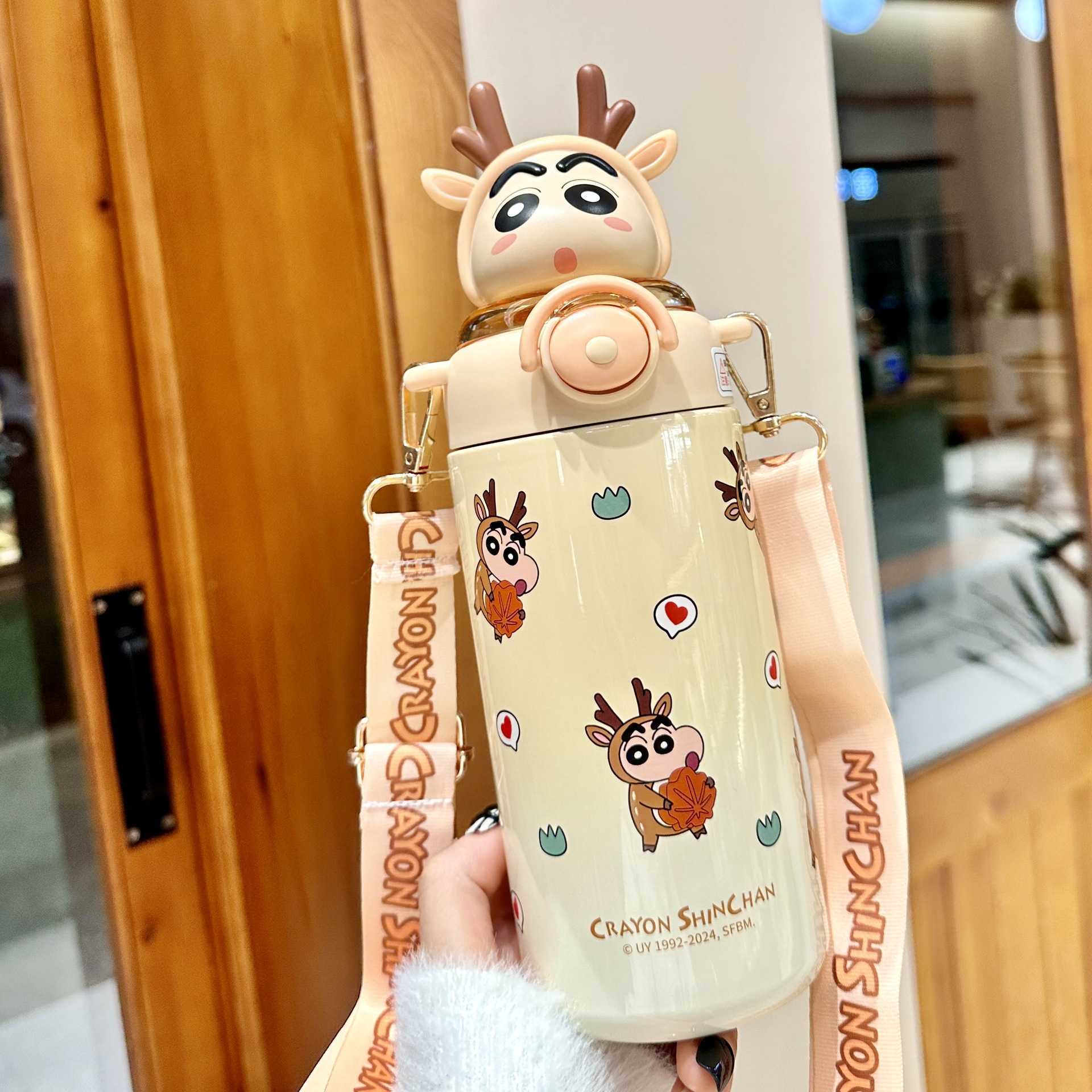 Crayon Shin-chan Collaboration Water Cup Cartoon Cute Portable Childrens Straw Insulated Cup Student Water Bottle Boys and Girls Cup L251212TDBT-image-1098047650