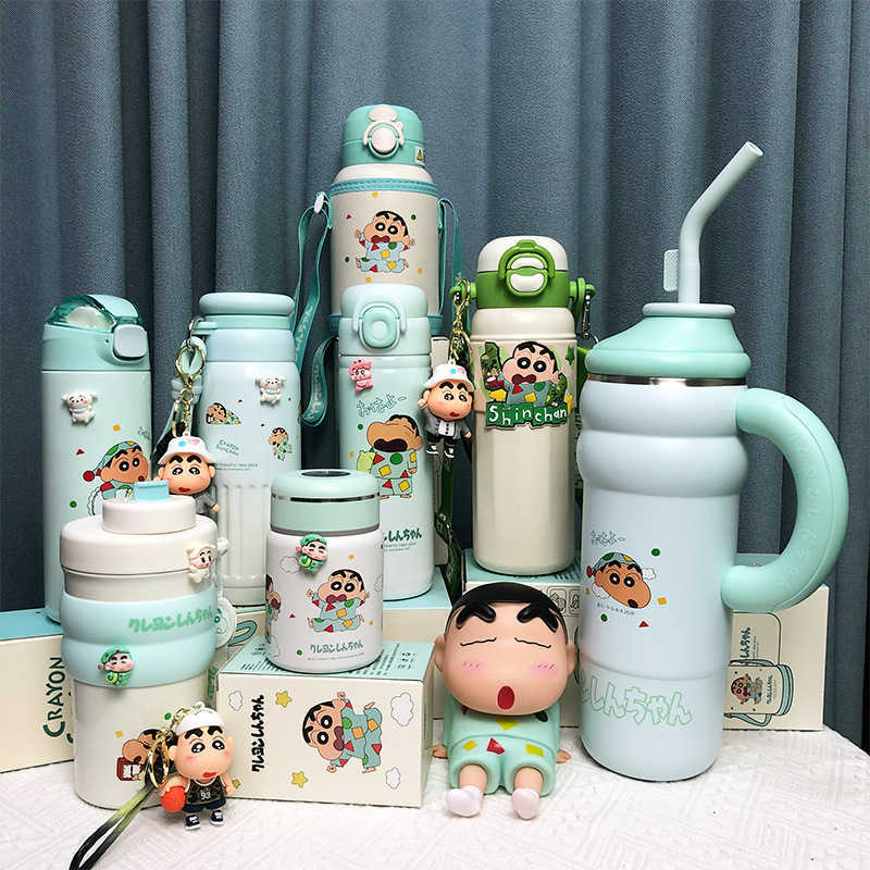 Crayon Shin-chan Boy Straw Ice Cup Handle Portable Large Capacity Water Bottle Outdoor Sports Unisex Cartoon Cup L251212V80S-image-1098050528