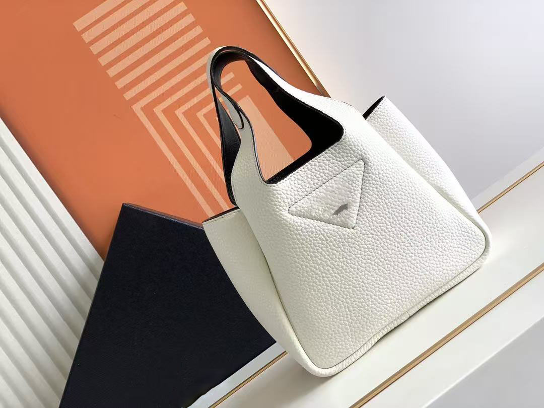 10A Top Mirror-Quality 18CM 25CM Litchi Pattern Leather Women's Bucket Bag High-Quality Soft Niche Handbag Mom Bag Fashion Design Elegant Touch