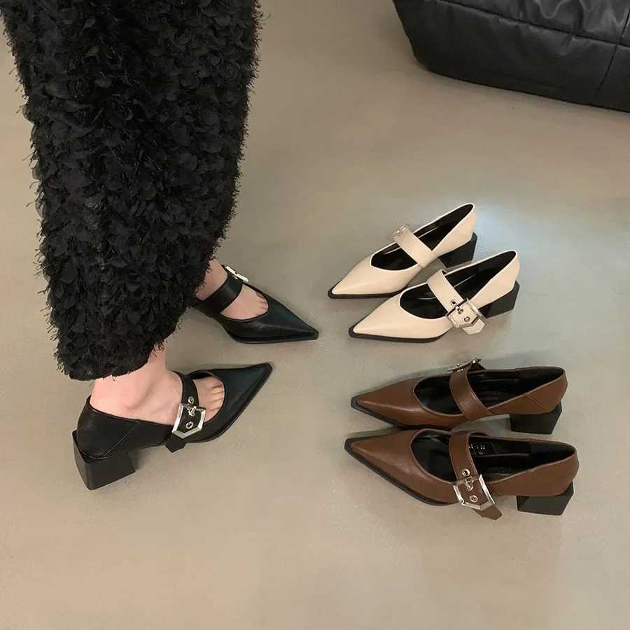 Femme nouveau 2024 chaussures talons femmes pompes chaussures peu profondes bout pointu mode métal boucle sangle dames talons épais chaussures Z2
