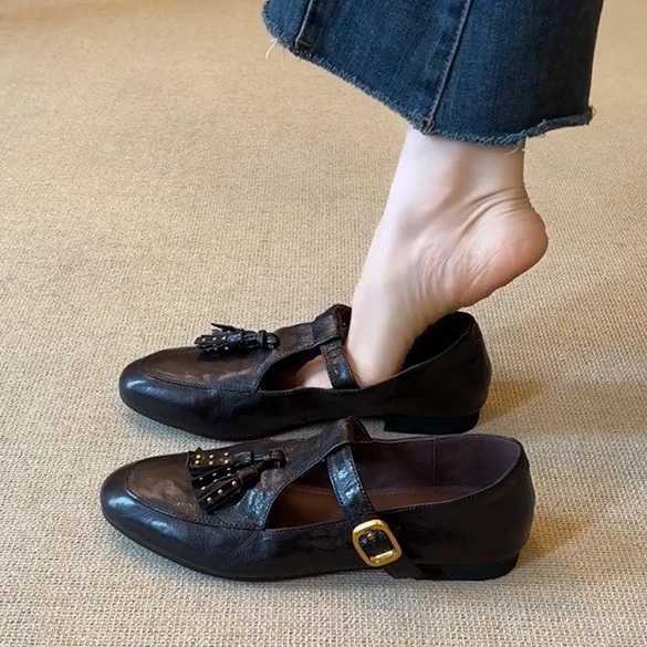2025 New womens sheepskin round toe t-strap slip-on flats loafers fringe casual female high quality soft comfortable moccasins Z260318